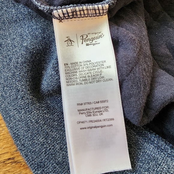 Penguin Brand Sweatshirt - Picture 4 of 4